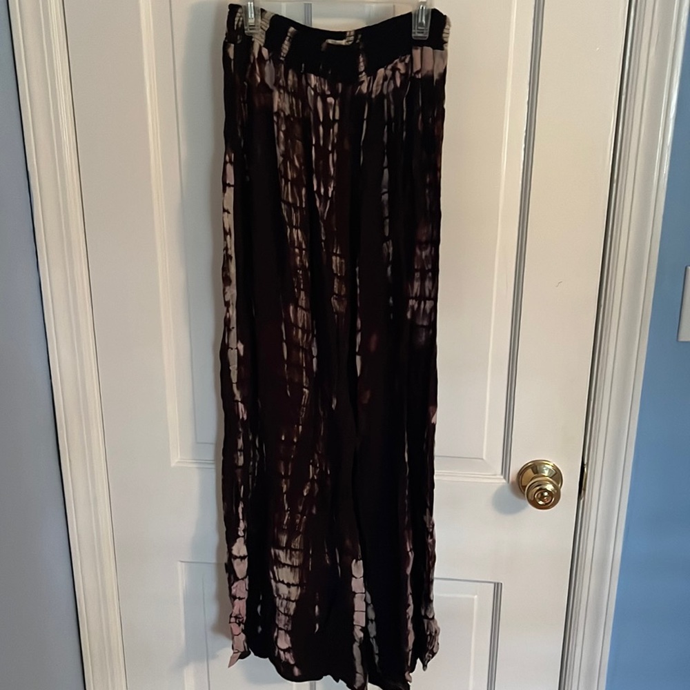 Ecote Flare Pants Size M gently worn
